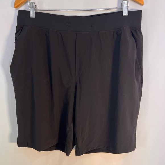 NWOT / Lululemon T.H.E. Short Linerless 9" - Picture 3 of 6